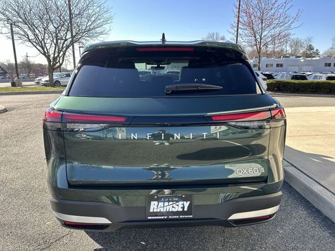 New 2026 INFINITI QX60 Luxe image 17