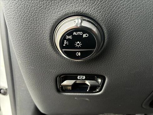 Certified 2026 Mercedes-Benz GLC 300 4MATIC image 13