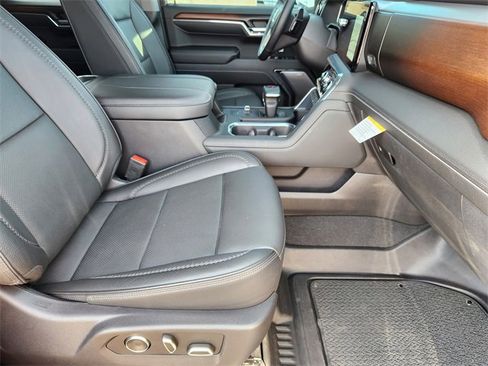 Used 2024 GMC Sierra 1500 Denali w/ Denali Reserve Package image 18