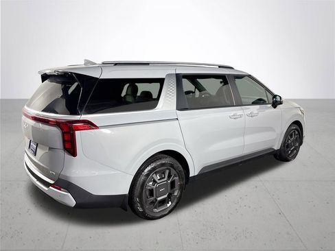 New 2026 Kia Carnival EX image 6