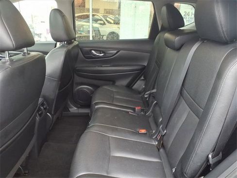 Used 2020 Nissan Rogue SL w/ Premium Package image 5