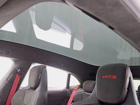 Used 2024 Porsche Taycan GTS image 35