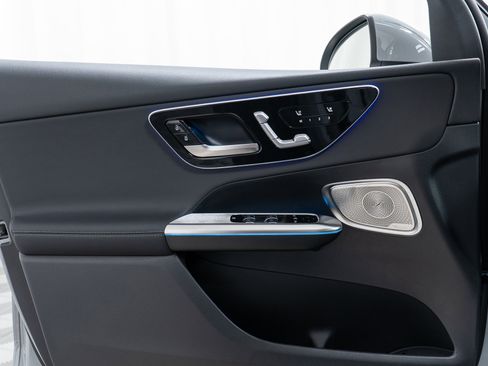 New 2026 Mercedes-Benz GLC 300 4MATIC image 11