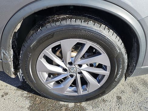 Used 2016 Nissan Rogue SL w/ SL Premium Package image 8