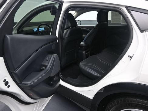 Used 2023 Ford Mustang Mach-E Premium image 15