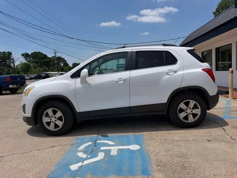 Used 2015 Chevrolet Trax LT w/ LT Plus Package AWD/4WD image 5