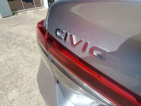 Used 2023 Honda Civic LX image 10