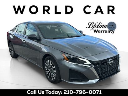 Used 2025 Nissan Altima 2.5 SV
