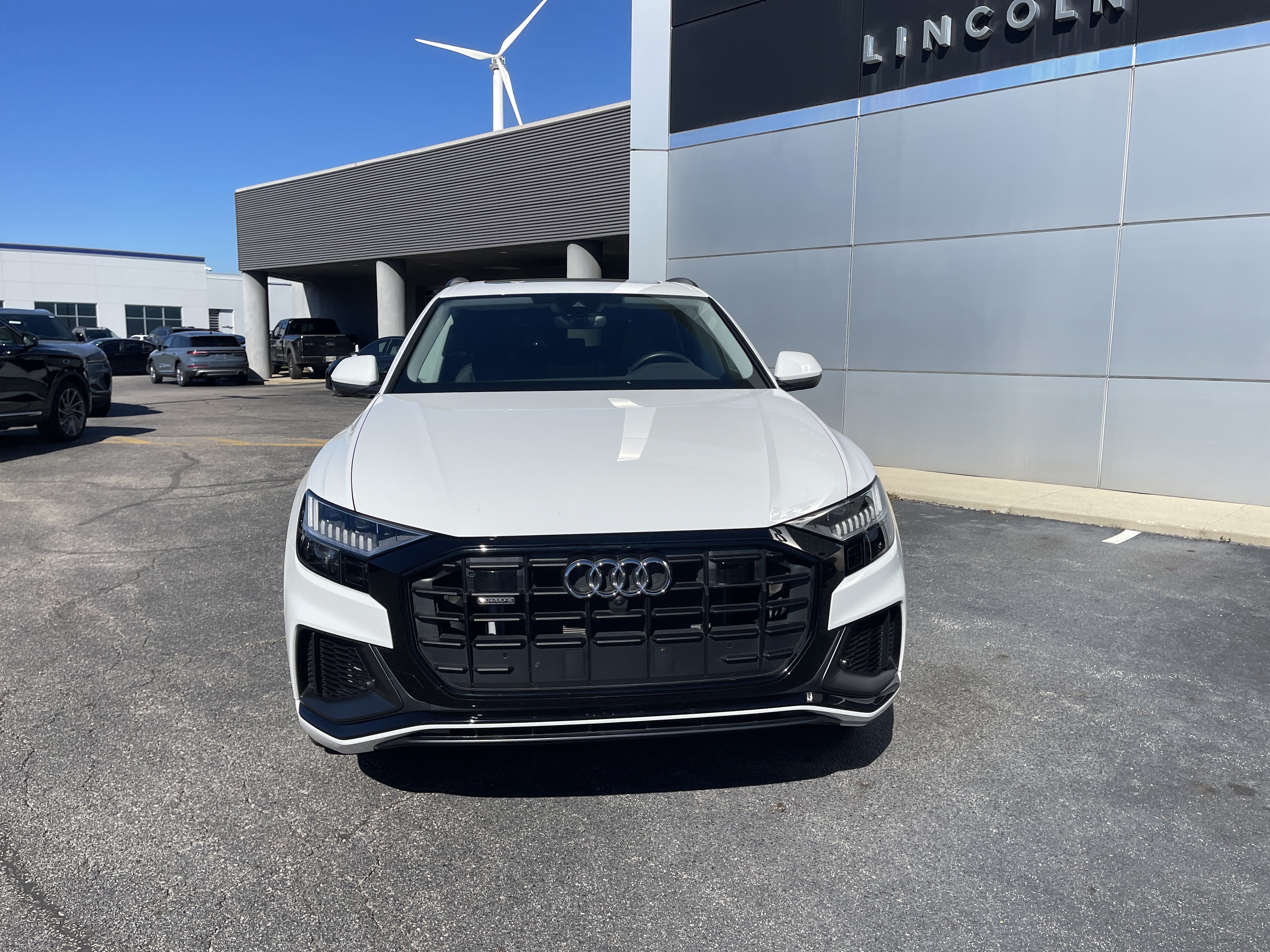 Used 2023 Audi Q8 Premium Plus AWD/4WD image 2
