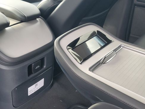 New 2026 Lincoln Navigator L Reserve AWD/4WD image 29