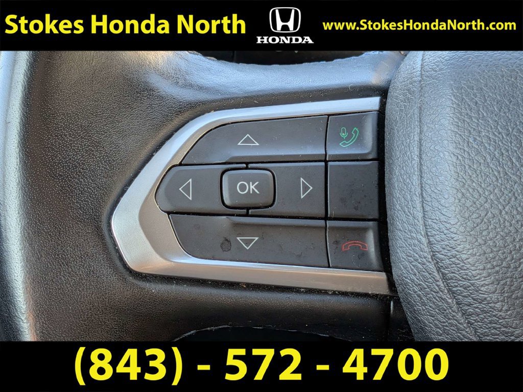 Used 2022 Jeep Compass Latitude w/ Sun and Sound Group AWD/4WD image 26