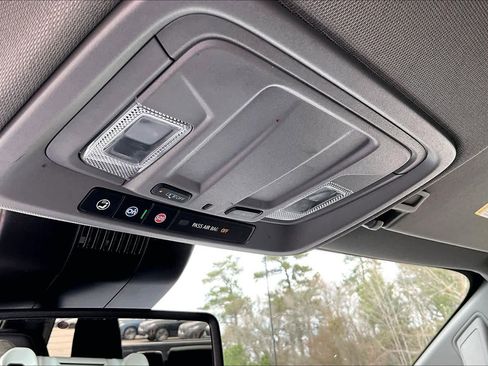 Used 2025 GMC Sierra 1500 SLT image 38