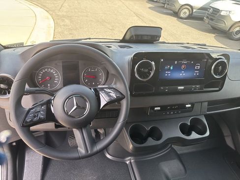 New 2026 Mercedes-Benz Sprinter 2500 image 43