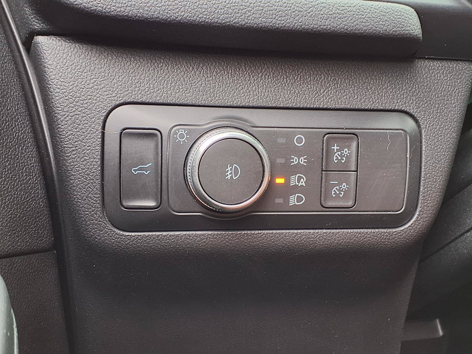 Used 2022 Ford Escape SEL FWD image 21