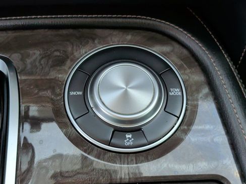 Used 2023 Nissan Armada Platinum w/ Captain's Chairs Package RWD image 32