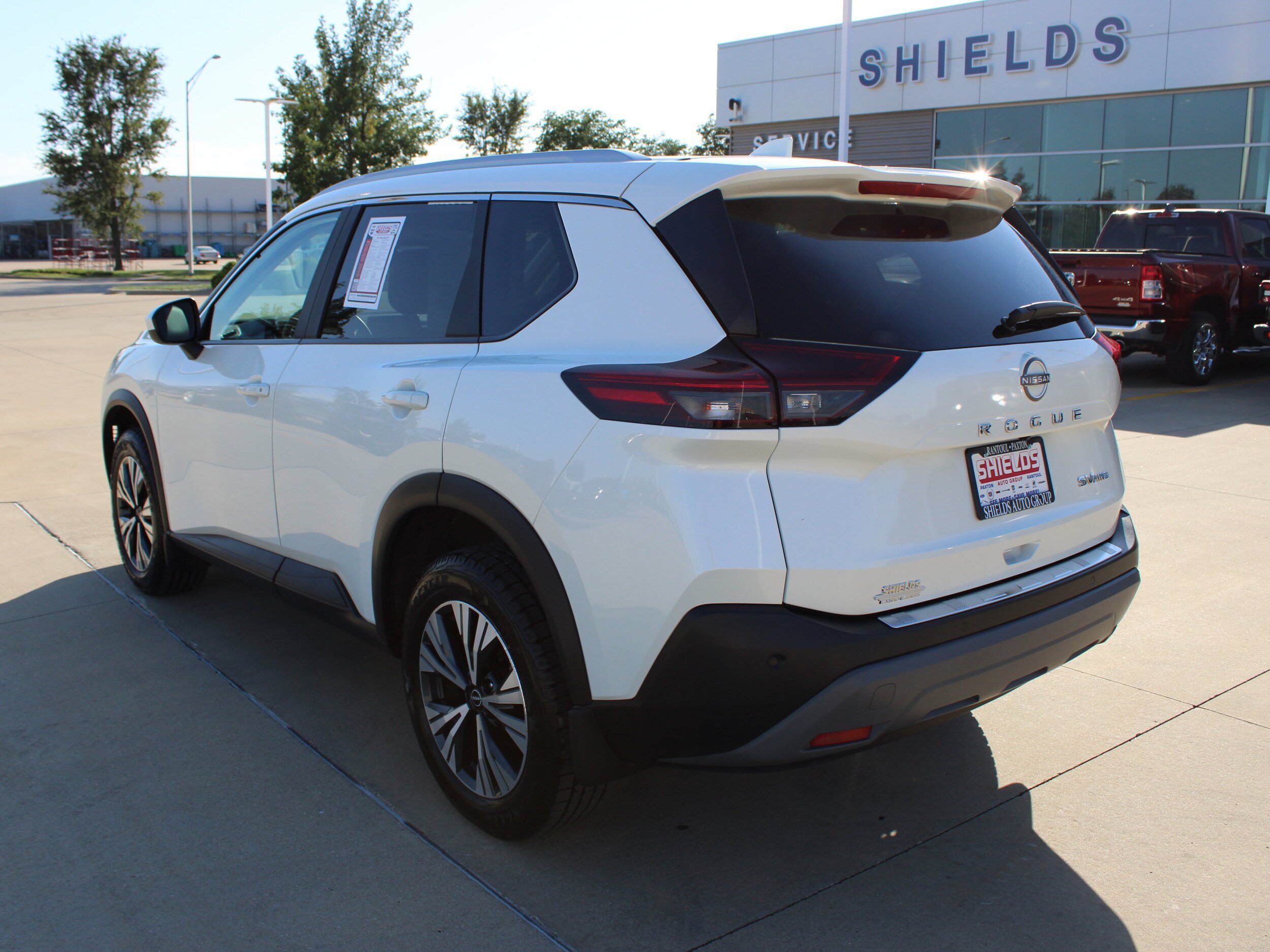 Used 2023 Nissan Rogue SV w/ SV Premium B Package AWD/4WD image 4