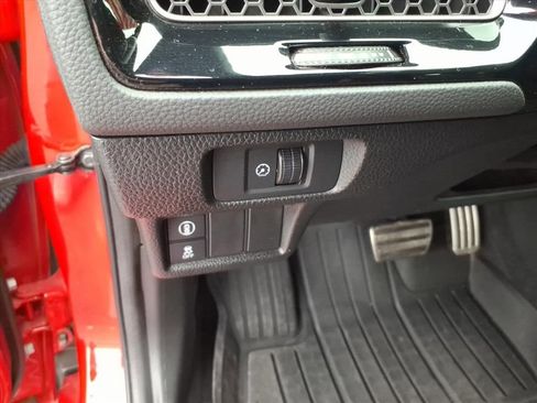 Used 2022 Honda Civic Sport image 17