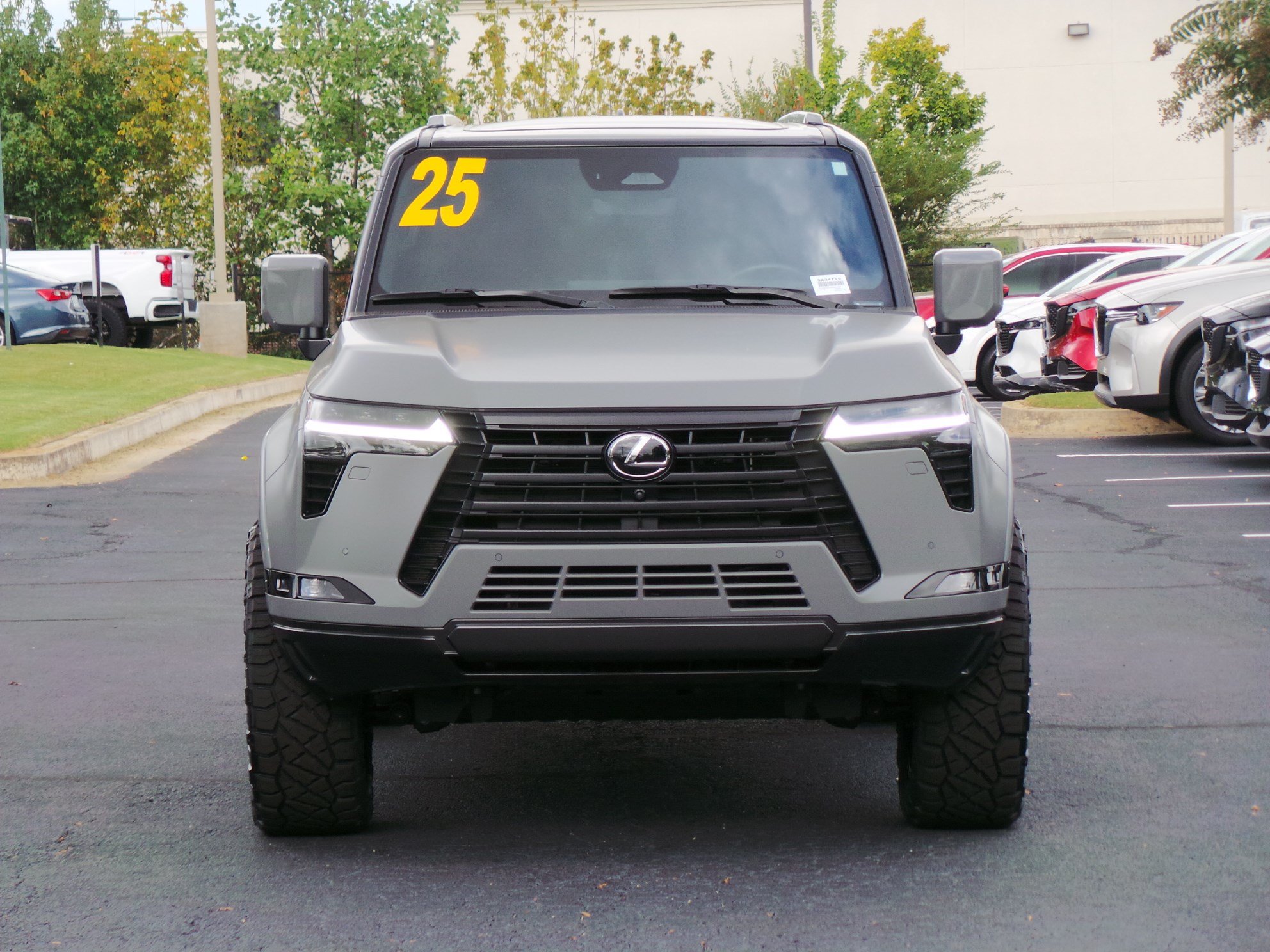 Used 2025 Lexus GX 550 w/ Accessory Package (2T) AWD/4WD image 27