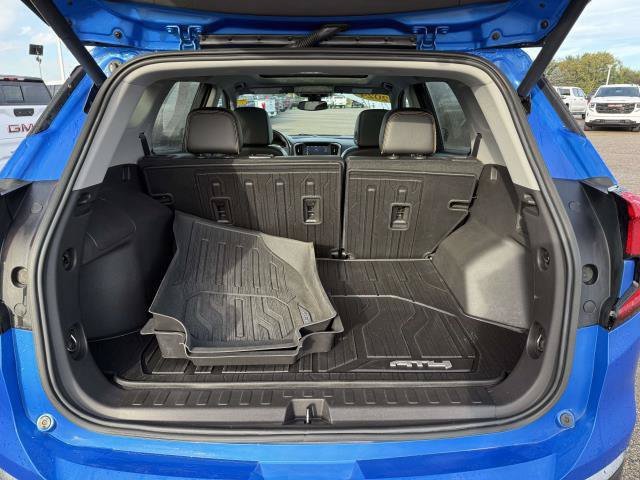 Used 2024 GMC Terrain AT4 w/ Tech Package AWD/4WD image 8