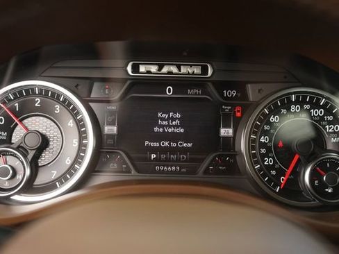 Used 2020 RAM 1500 Laramie w/ Off Road Group AWD/4WD image 24