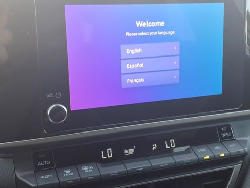 Certified 2025 Toyota Camry SE w/ Convenience Package image 16