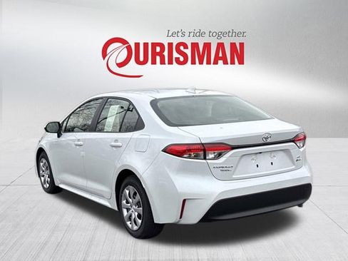 Used 2026 Toyota Corolla LE image 4