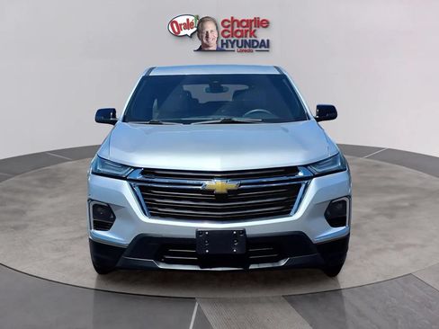 Used 2022 Chevrolet Traverse LS FWD image 8