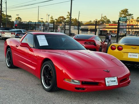 Used 2000 Chevrolet Corvette Coupe 2D w/ Roof Pkg image 7