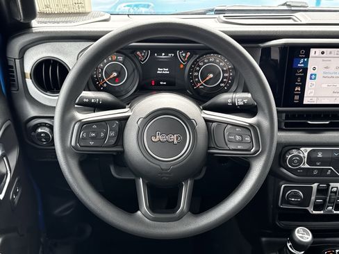 New 2026 Jeep Gladiator Sport AWD/4WD image 15