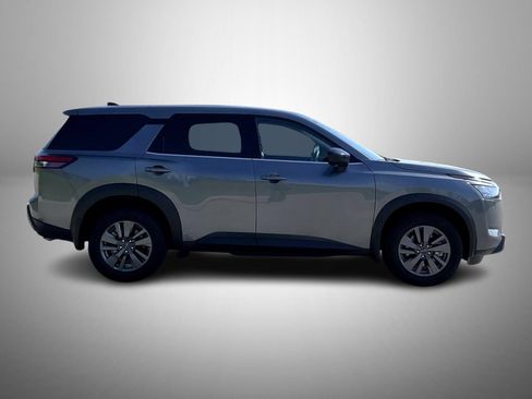 Certified 2024 Nissan Pathfinder S AWD/4WD image 4