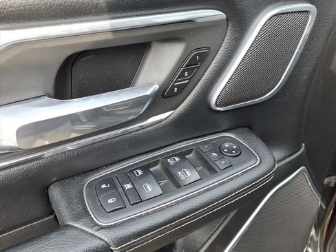 Used 2019 RAM 1500 Laramie image 13