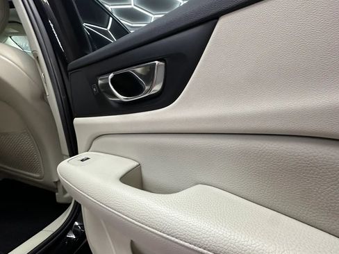Used 2020 Volvo S60 T5 Momentum w/ Protection Package Premier FWD image 31