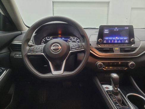Used 2023 Nissan Altima 2.5 SV FWD image 22