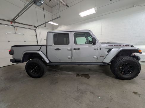 Used 2020 Jeep Gladiator Rubicon AWD/4WD image 3