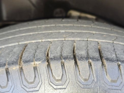 Used 2018 Subaru Outback 2.5i Premium image 6