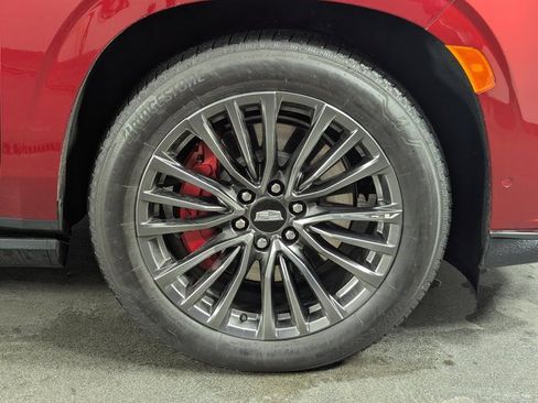 Used 2024 Cadillac Escalade V image 12