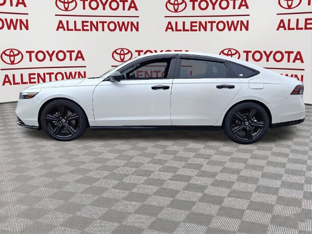 Used 2025 Honda Accord Sport image 4