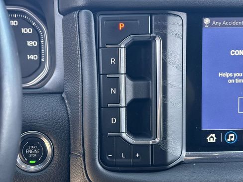 Used 2021 GMC Yukon XL Denali w/ Denali Premium Package image 16