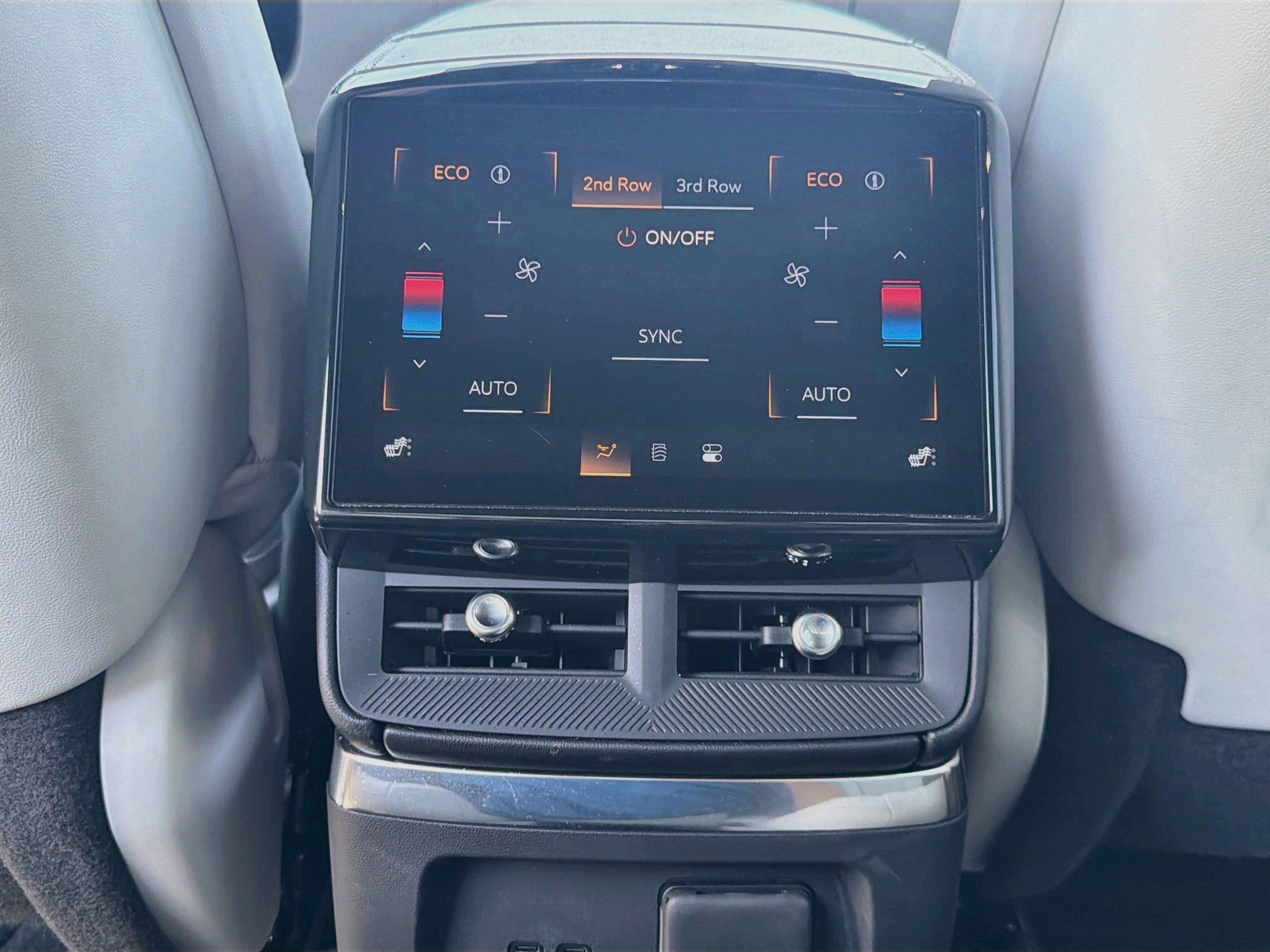 Certified 2026 Cadillac Vistiq Luxury AWD/4WD image 27