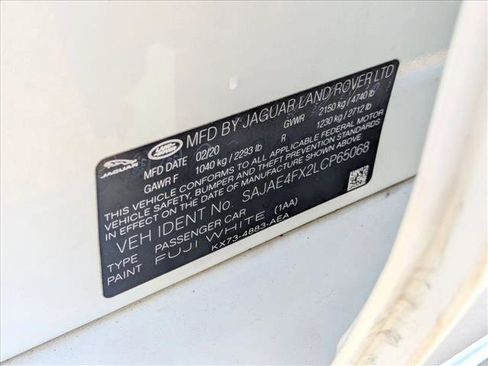 Used 2020 Jaguar XE S image 25