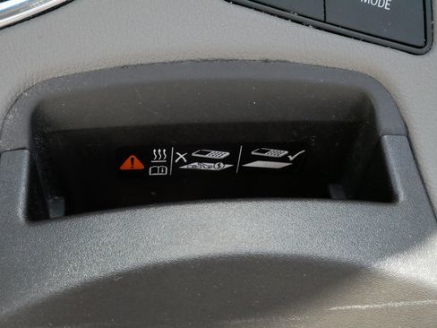 Certified 2023 Cadillac XT5 Premium Luxury w/ LPO, Floor Liner Package image 31