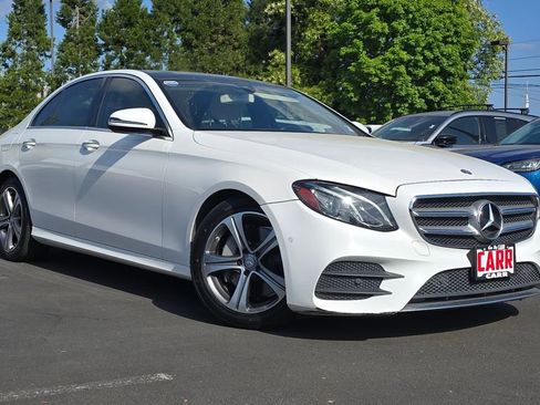 Used 2017 Mercedes-Benz E 300 4MATIC image 38
