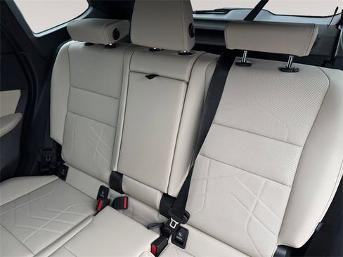 Certified 2025 BMW X1 M35i w/ Premium Package image 13