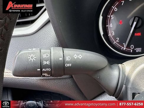 Used 2023 Toyota RAV4 XLE Premium AWD/4WD image 38