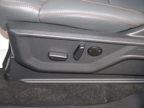 New 2025 Ford Expedition Max Active image 25