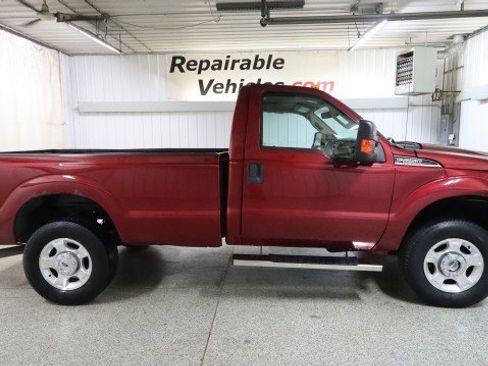 Used 2016 Ford F250 XLT w/ XLT Value Package AWD/4WD image 4