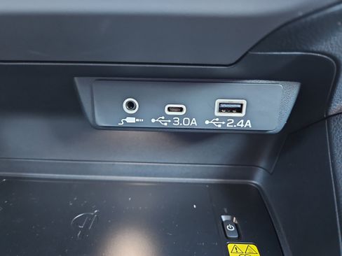 New 2026 Subaru Crosstrek 2.5i Limited w/ Crosstrek Mirror Package image 19