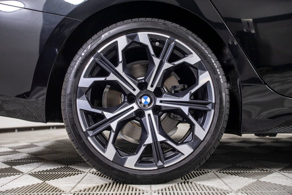Used 2025 BMW 330i Sedan w/ Convenience Package RWD image 41