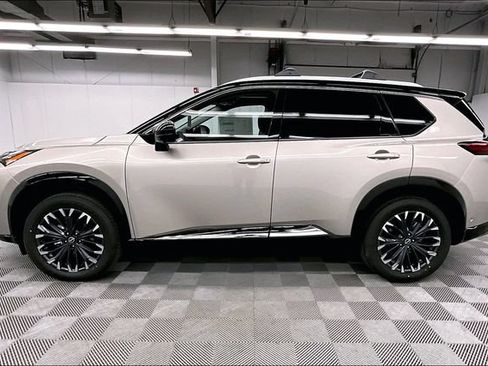 New 2026 Nissan Rogue Platinum AWD/4WD image 19