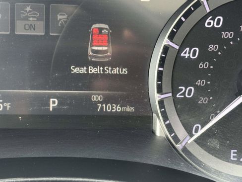 Certified 2022 Toyota Highlander XLE image 24